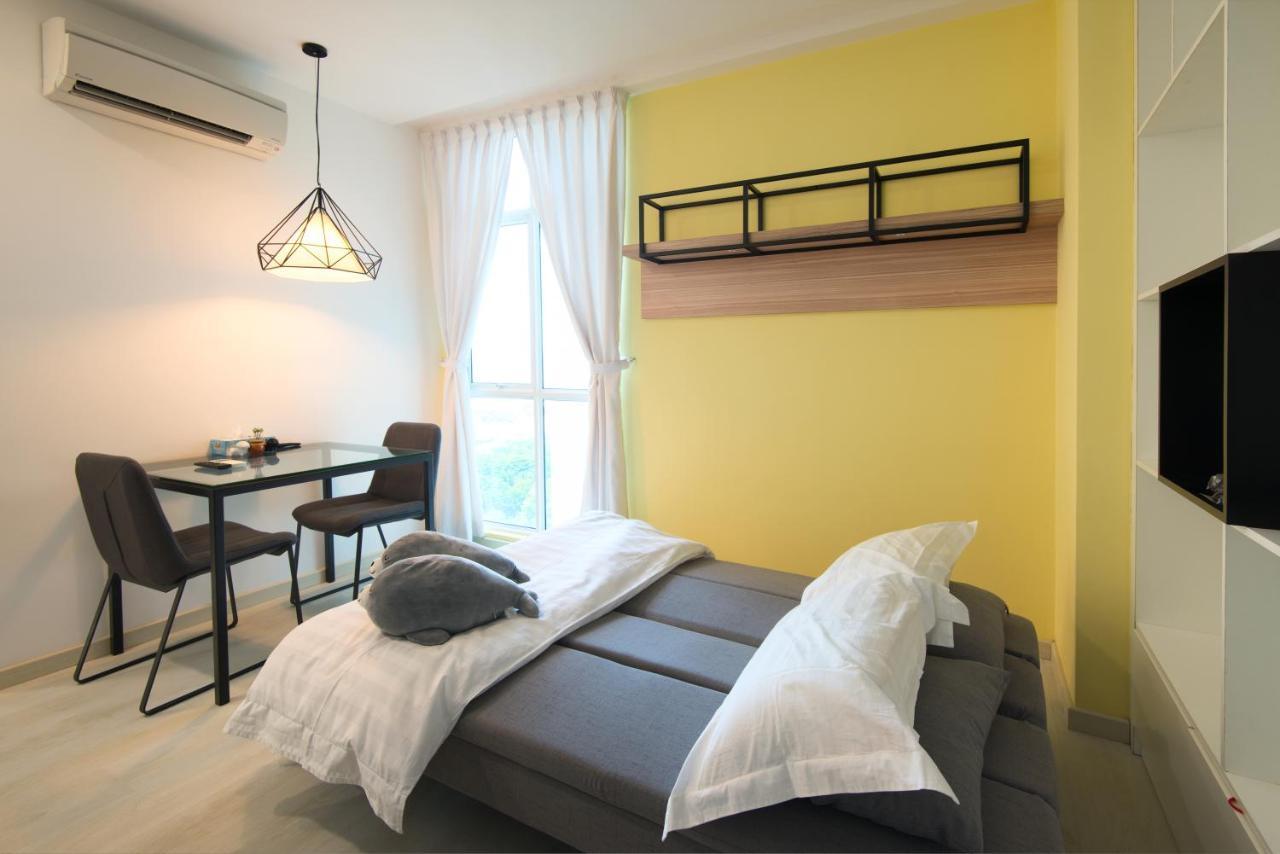 Straits Garden Suites By The Homestay Helper George Town Extérieur photo