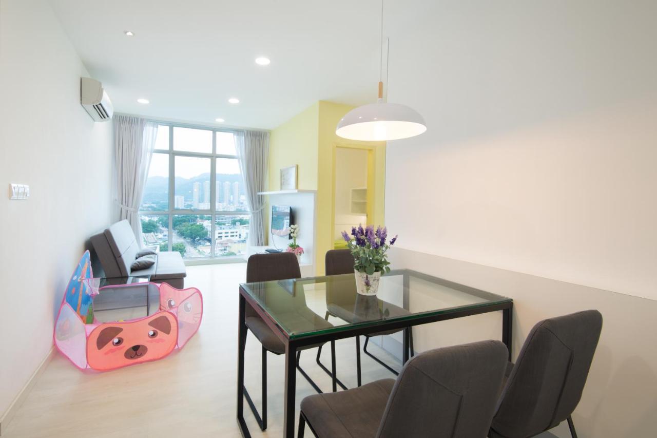 Straits Garden Suites By The Homestay Helper George Town Extérieur photo